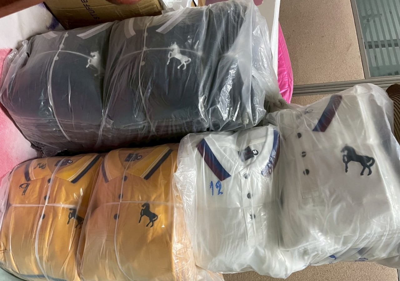 AR4-1672